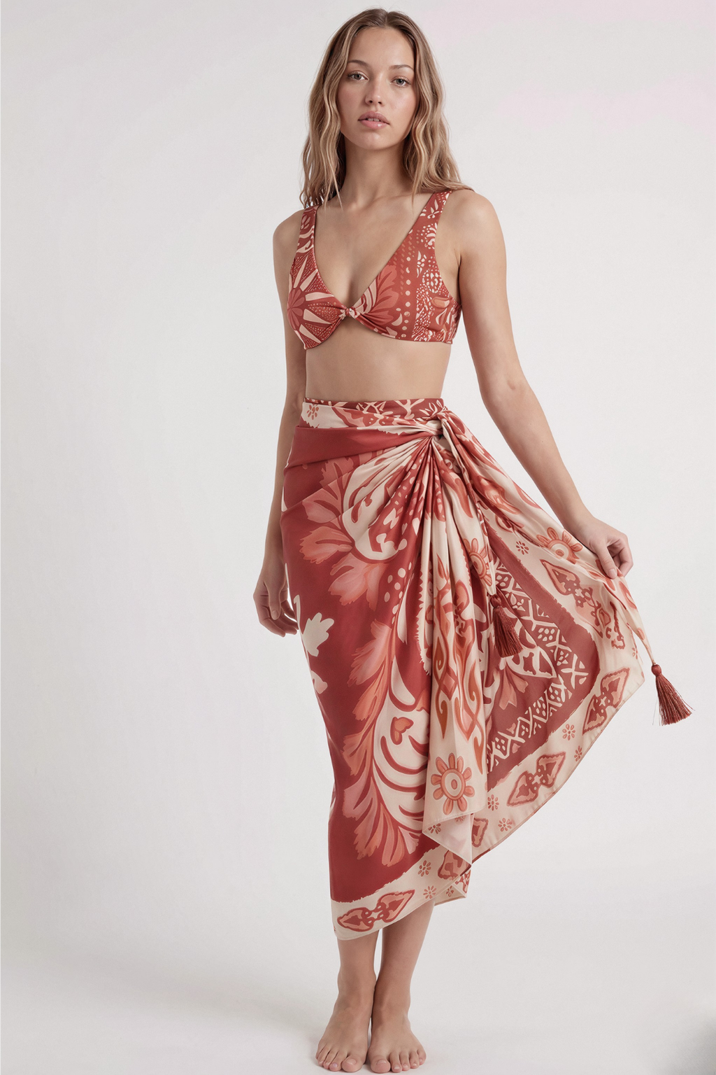 Bikini & Pareo Rojo Étnico